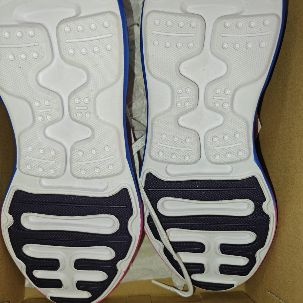 Adidas Women's White and Pink Sneakers - Picture 4 of 8